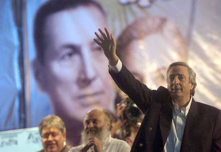 Cristina Fernandez De Kirchner Nestor Kirchner En Ferro En 2010 Cristina Fernandez De Kirchner